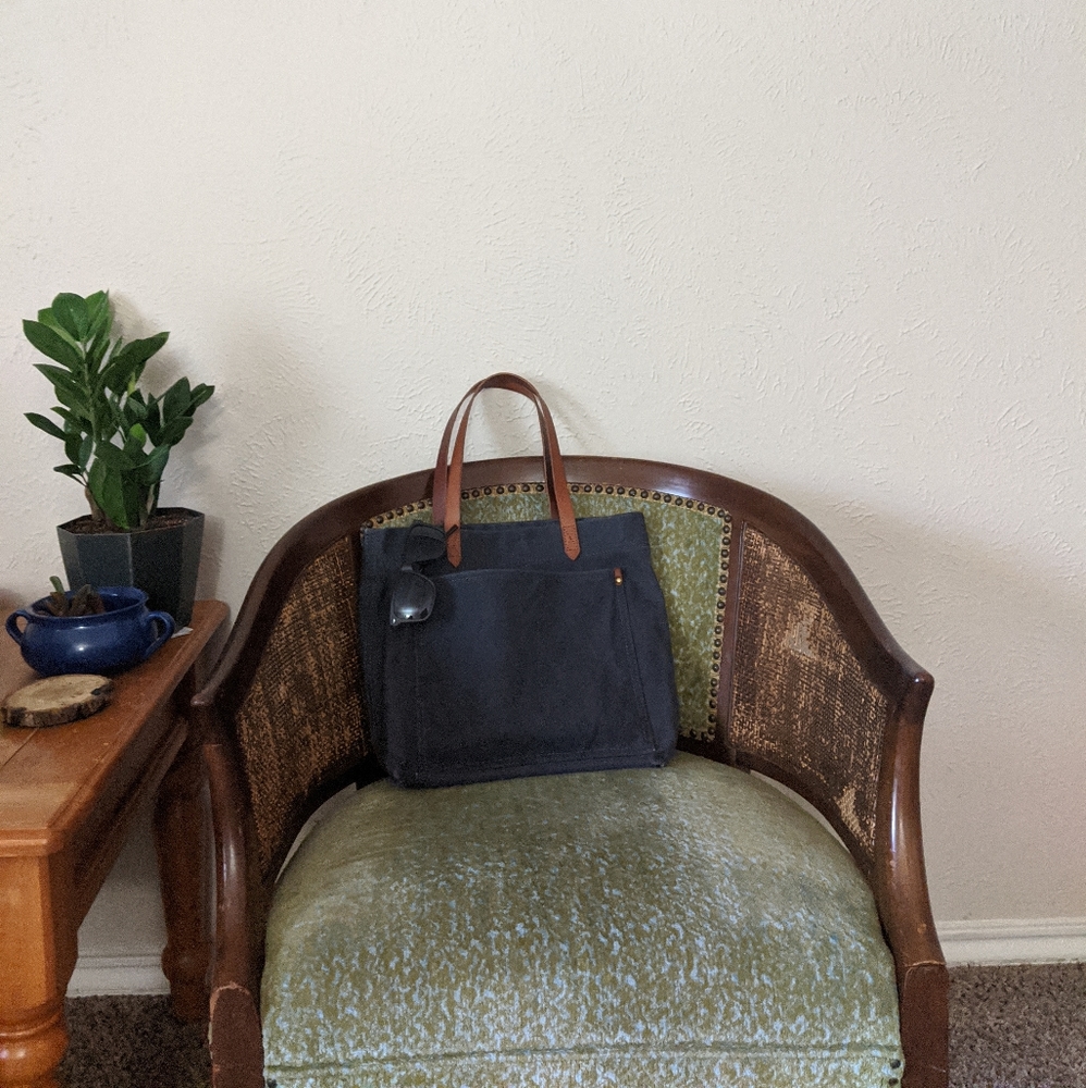 Madewell Canvas Transport Tote in Black Sea